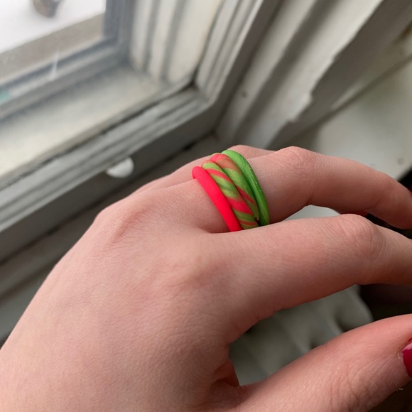 FREE ADD ON - Handmade Statement Clay Ring - 7.5 - Picture 2 of 5